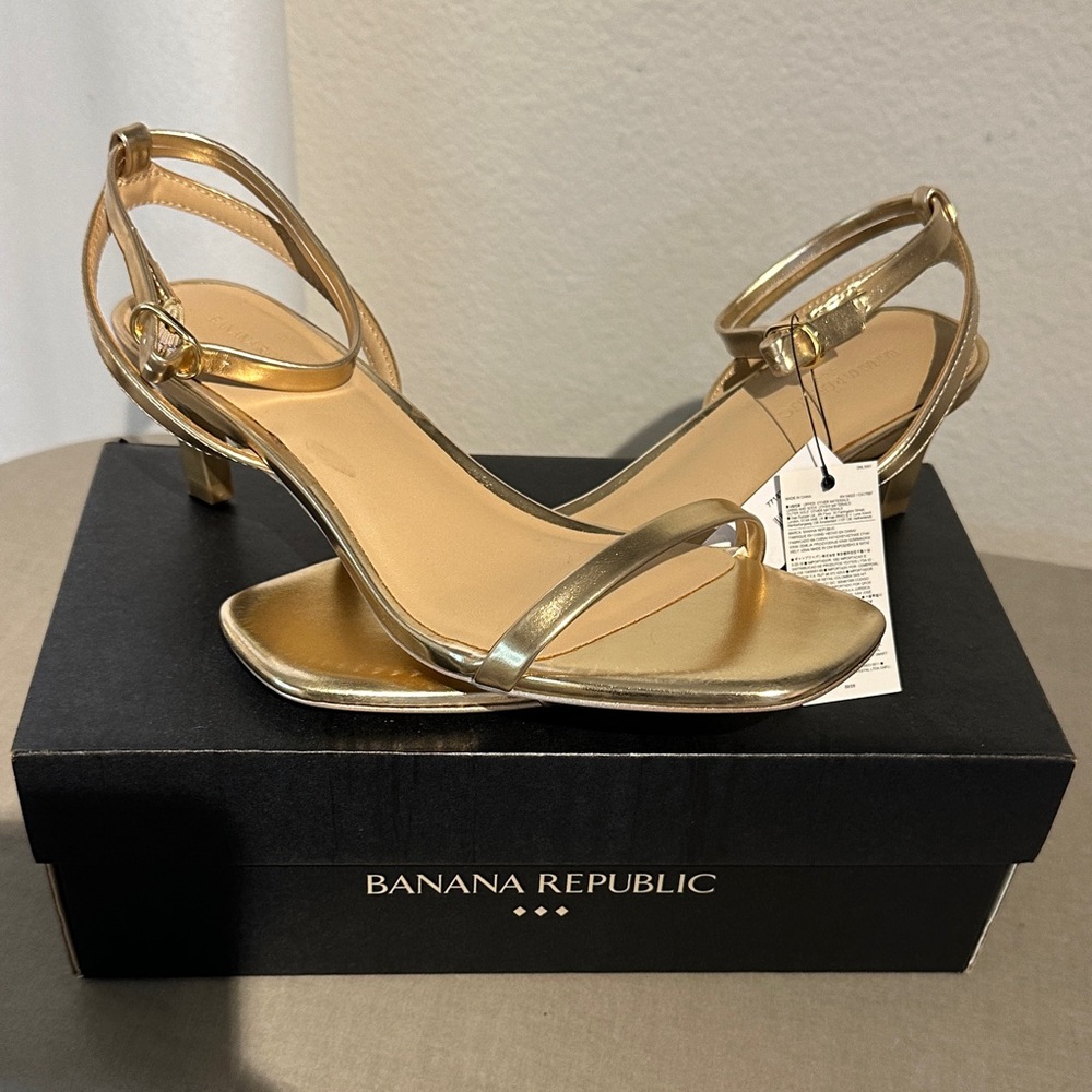 Banana Republic Metallic Gold Heels